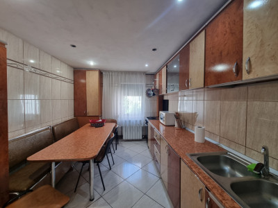 Neagoe Vodă- Ardealului- 3 camere decomandate-etaj 2-mobilat/utilat 