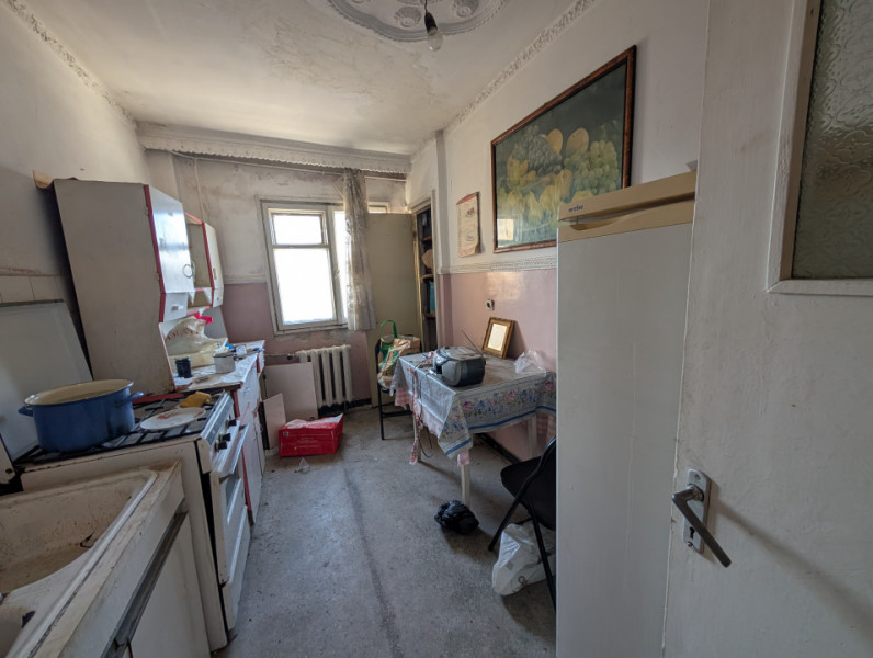 Decomandat, 3 camere - spatios