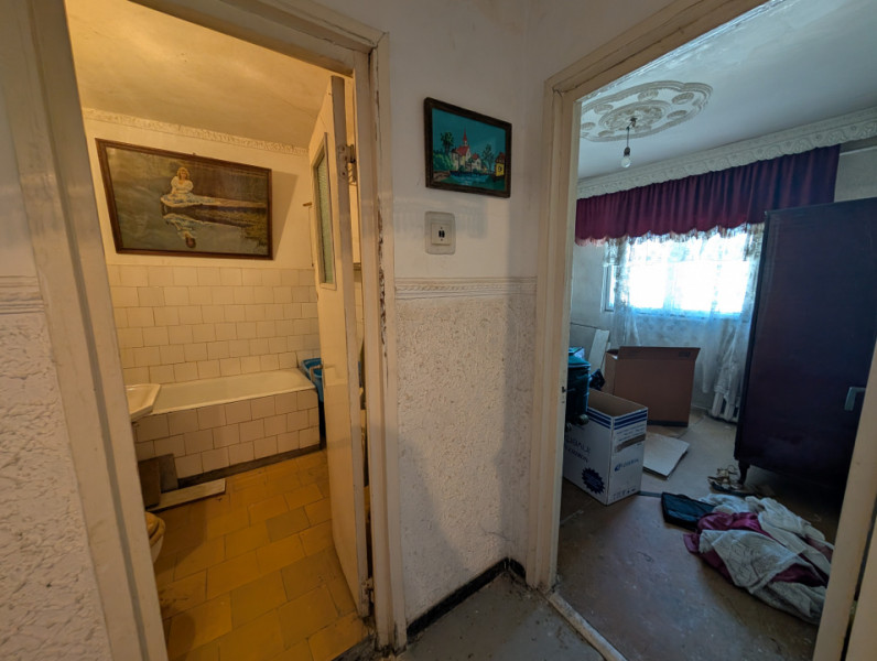 Decomandat, 3 camere - spatios