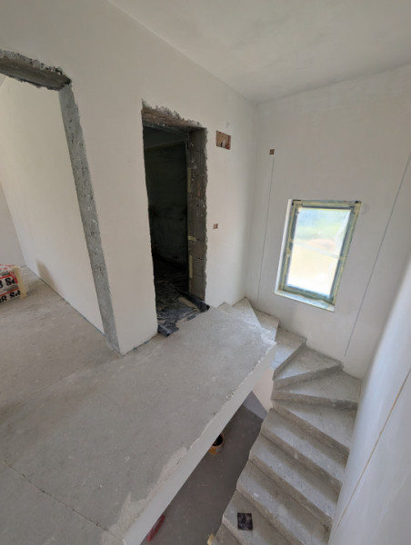 Casa noua Măgura P+1, încălzire pardoseală , canalizare!