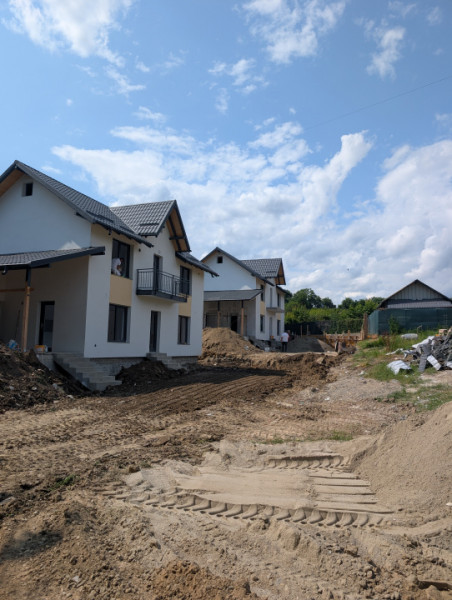 Casa noua Măgura P+1, încălzire pardoseală , canalizare!