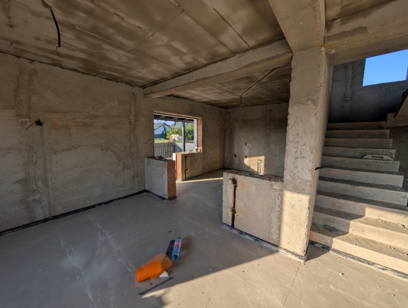 Casa noua Lilieci P+1, încălzire pardoseală , finisaje premium 