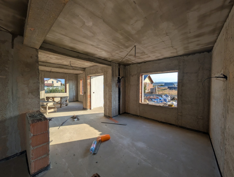 Casa noua Lilieci P+1, încălzire pardoseală , finisaje premium 