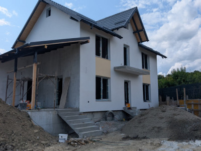 Casa noua Măgura P+1, încălzire pardoseală , canalizare!
