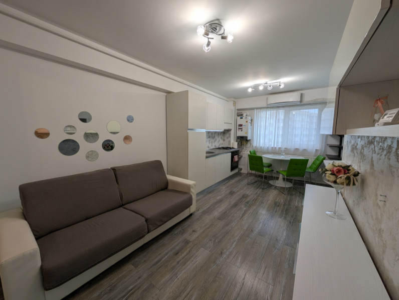 Fiald 2 camere de închiriat 