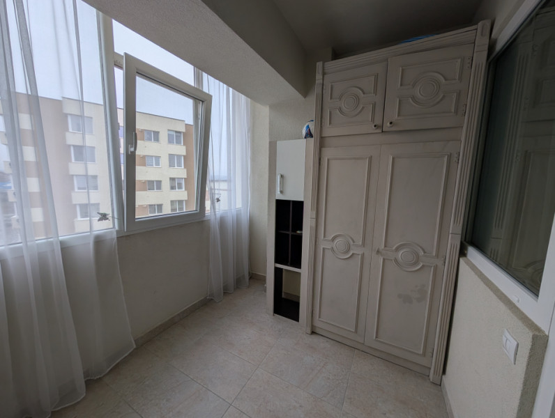 Fiald 2 camere de închiriat 