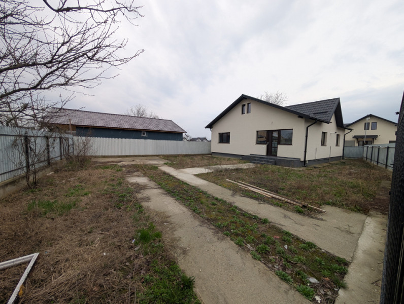 Casa finalizată Liliecii - Scoala - Parc Dendrologic 