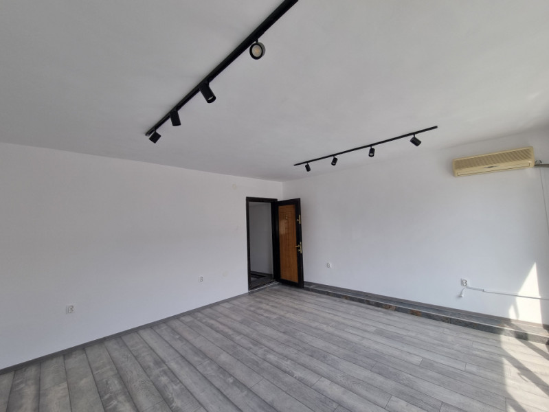 Zona Centrală- spațiu comercial/birou- 70 mp utili- totul nou