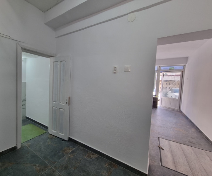 Zona Centrală- spațiu comercial/birou- 70 mp utili- totul nou