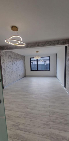 Casă de vanzare Hemeius