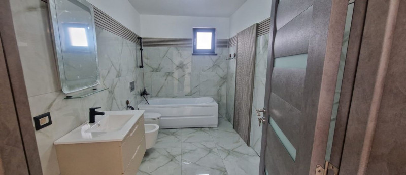 Casă de vanzare Hemeius