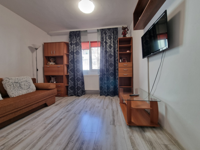 Pet Friendly! Apartament 2 camere decomandate/mobilat/etaj 1-Adriatica