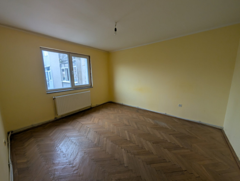 Apartament 2 camere decomandate, Banca Națională 