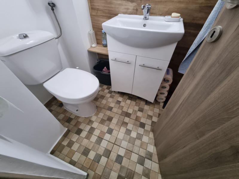 Arena Mall- 22 Decembrie- 3 camere decomandate la etajul 1, mobilat 