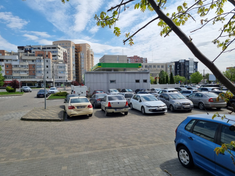 Ștefan cel Mare- Aral- EON- 3 camere decomandate, modern, etaj 1