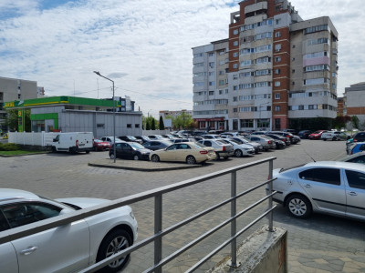 Ștefan cel Mare- Aral- EON- 3 camere decomandate, modern, etaj 1