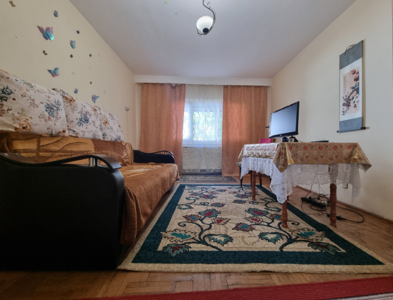 Zonă Centrală/garsonieră decomandată/confort 1/bloc de apartamente 