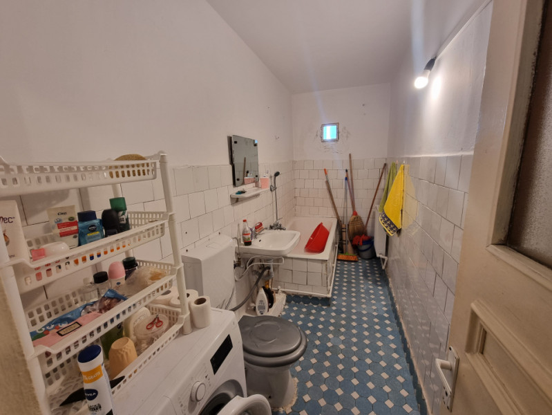 Zonă Centrală/garsonieră decomandată/confort 1/bloc de apartamente 