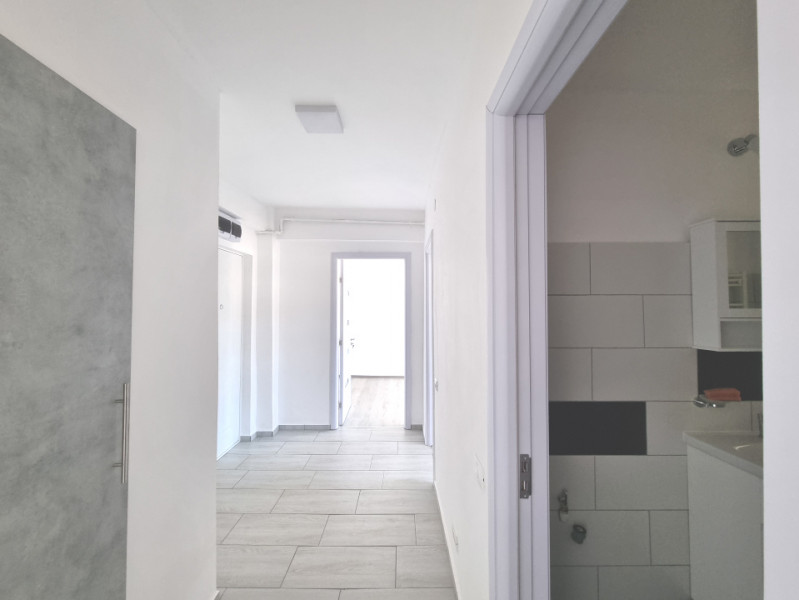 Ultracentral- Prefectură- 3 camere, renovat acum, totul nou, etaj 3