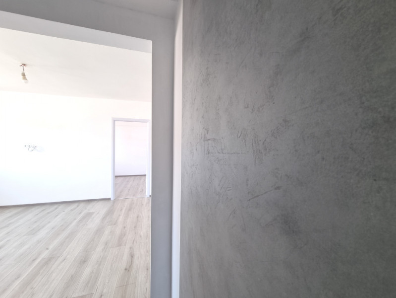 Ultracentral- Prefectură- 3 camere, renovat acum, totul nou, etaj 3
