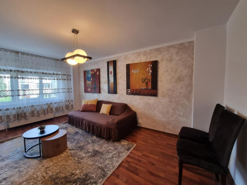 Apartament 2 camere, etaj 1, Neagoe Vodă- Martiri, prima închiriere 