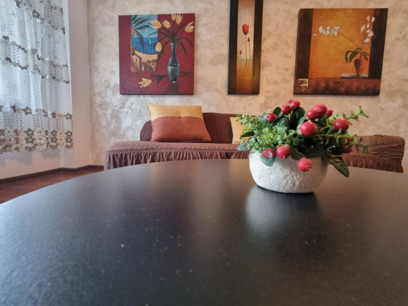 Apartament 2 camere, etaj 1, Neagoe Vodă- Martiri, prima închiriere 