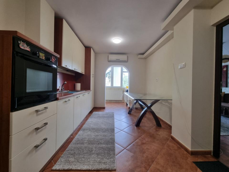 Apartament 2 camere, etaj 1, Neagoe Vodă- Martiri, prima închiriere 