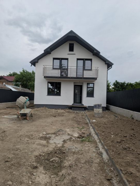 Vila toate utilitățile, încălzire pardoseală, Serbanesti