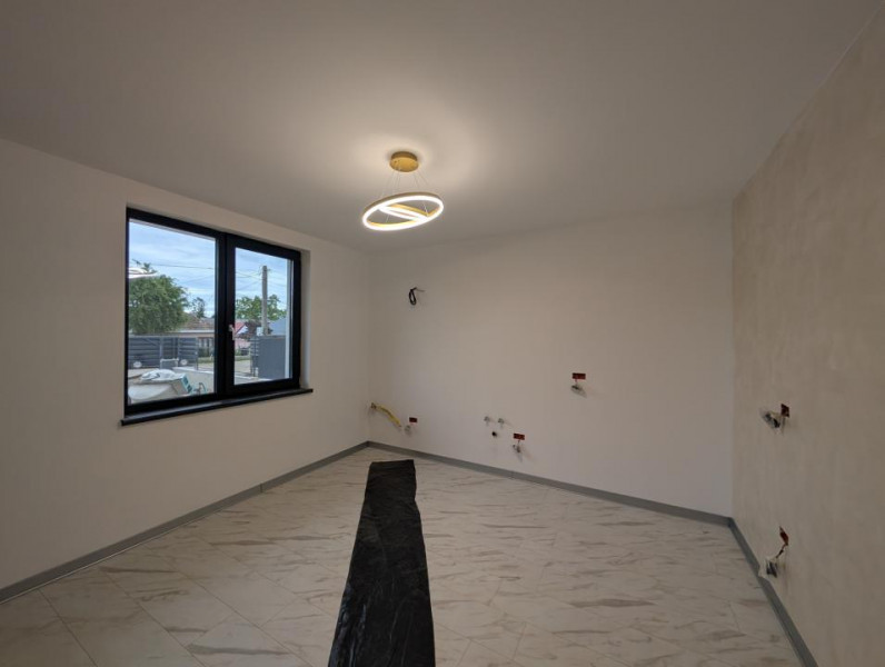 Vila toate utilitățile, încălzire pardoseală, Serbanesti