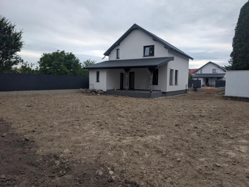 Vila toate utilitățile, încălzire pardoseală, Serbanesti