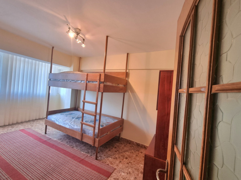 Apartament-spectacol/ 101 mp utili/ living de 54 mp! Unic în Bacău!