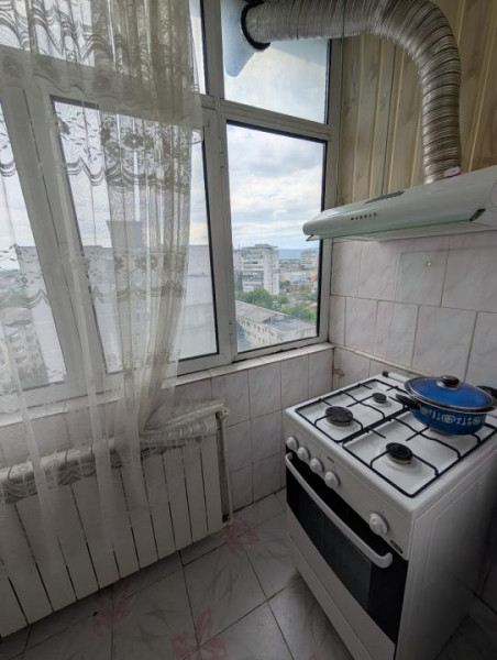 3 camere decomandate Școală Ion Luca