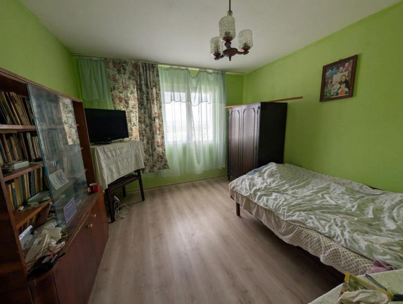 3 camere decomandate Școală Ion Luca
