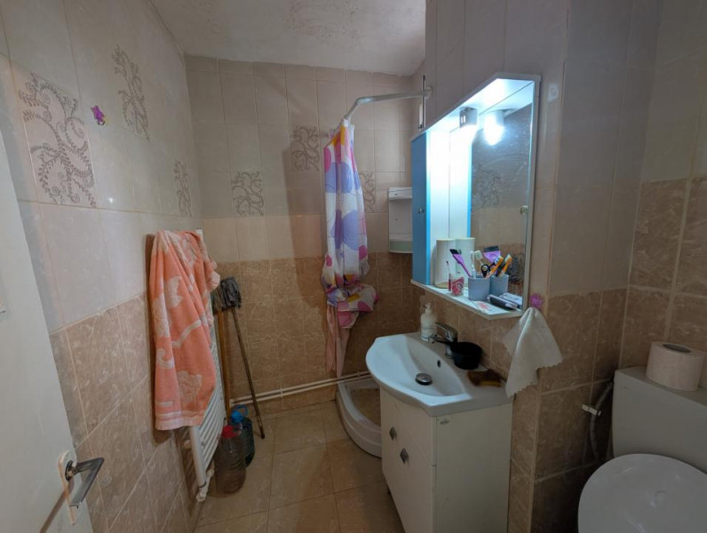 3 camere decomandate Școală Ion Luca