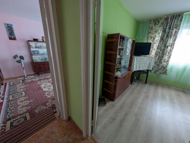3 camere decomandate Școală Ion Luca