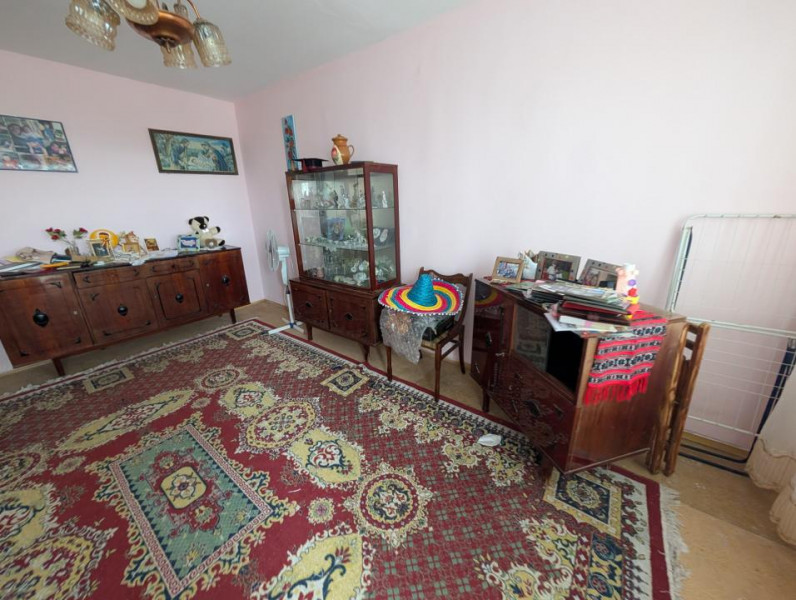 3 camere decomandate Școală Ion Luca