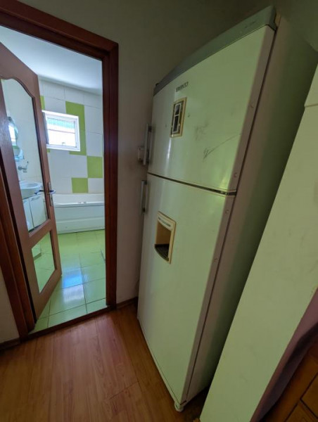 Decomandat, 2 balcoane, 3 camere Piata Sud