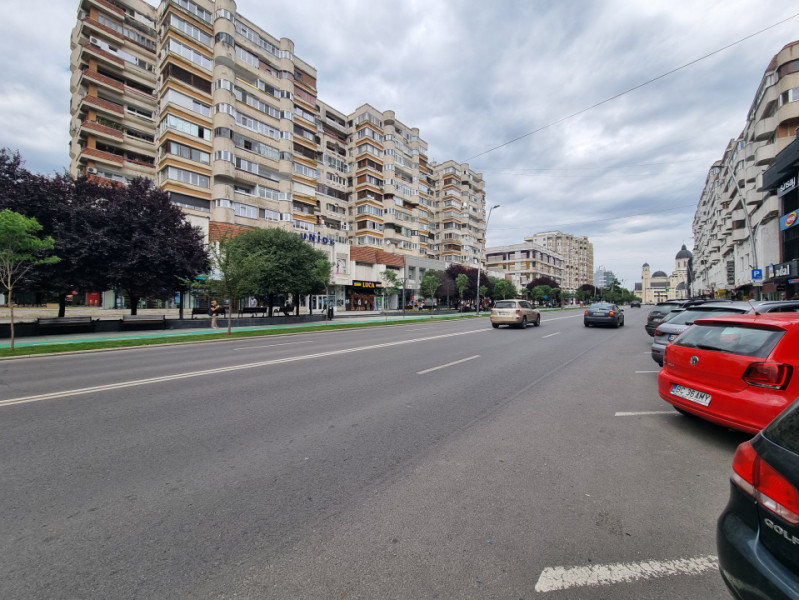 Ultracentral- Blocul cu Select și Profi- Apartament 2 camere, liber