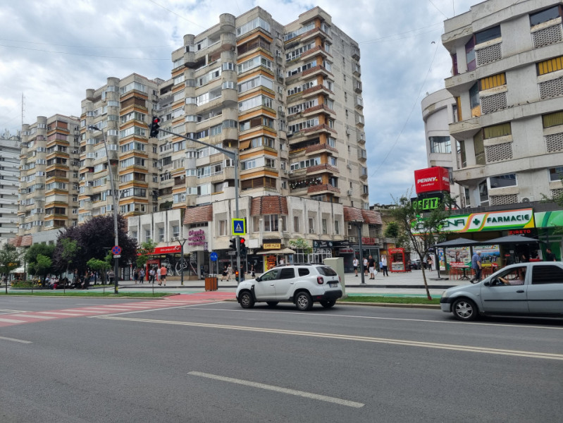 Ultracentral- Blocul cu Select și Profi- Apartament 2 camere, liber