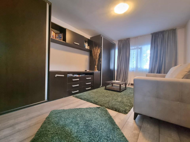Școala Sadoveanu/Apartament 2 camere/etaj 1/renovat recent/mobilat 