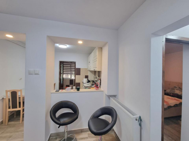 Școala Sadoveanu/Apartament 2 camere/etaj 1/renovat recent/mobilat 