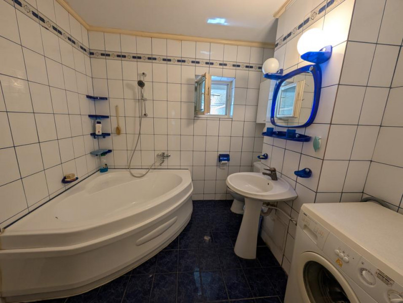 De închiriat! 2 camere decomandate Parcul Catedralei 