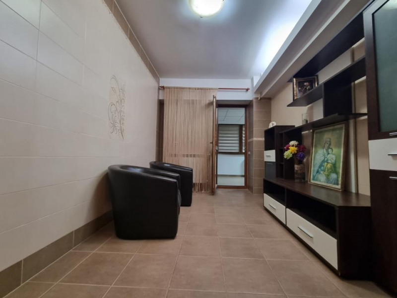 Arena Mall-Ștefan cel Mare-3 camere-76 mp utili-renovat și mobilat 