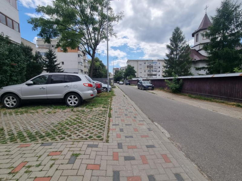 Arena Mall-Ștefan cel Mare-3 camere-76 mp utili-renovat și mobilat 