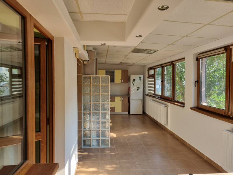 Arena Mall-Ștefan cel Mare-3 camere-76 mp utili-renovat și mobilat 