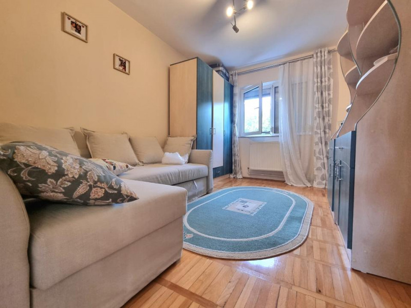 Bistrița Lac- Apartament 3 camere decomandate/etaj 2/mobilat/utilat 