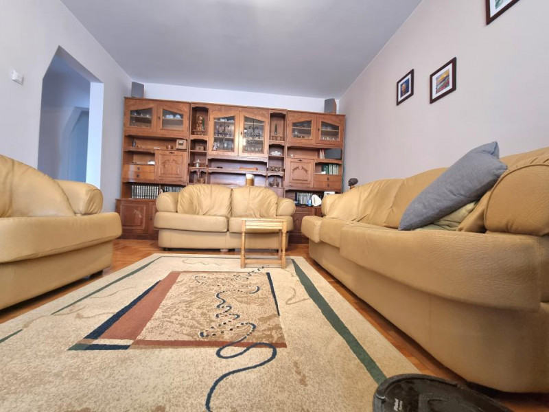 Bistrița Lac- Apartament 3 camere decomandate/etaj 2/mobilat/utilat 