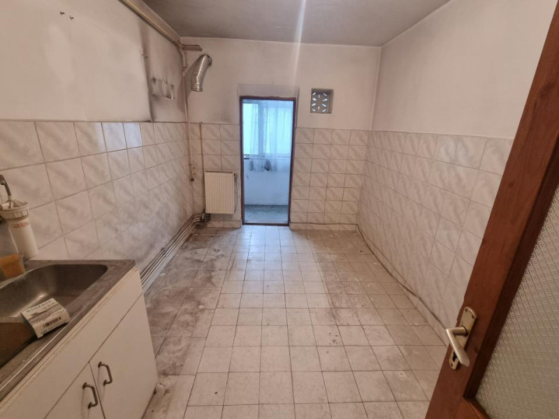 Ștefan cel Mare-Curtea de Apel-3 camere/parter/rezidențial sau birou