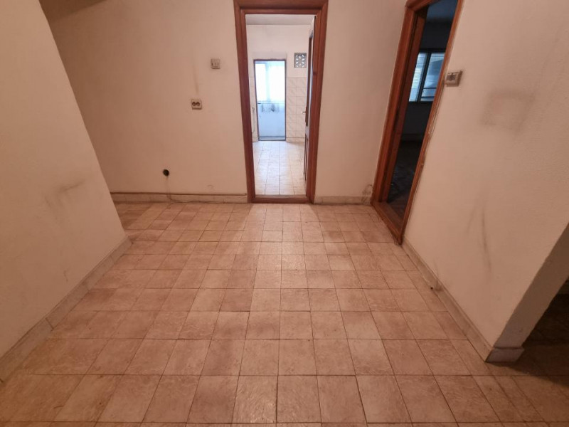 Ștefan cel Mare-Curtea de Apel-3 camere/parter/rezidențial sau birou