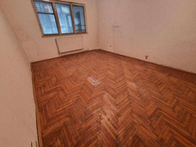 Ștefan cel Mare-Curtea de Apel-3 camere/parter/rezidențial sau birou